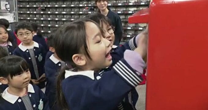 「ママに届ける」年賀状の引き受け始まる 可愛い園児たちが干支の午の年賀状　|　石川県のニュース｜MRO北陸放送