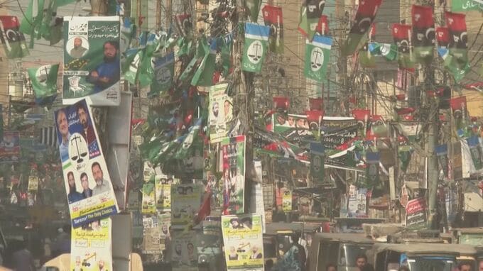 パキスタン総選挙の投票始まる  治安悪化で“携帯電波も遮断”　危機に瀕する経済の立て直しも焦点に