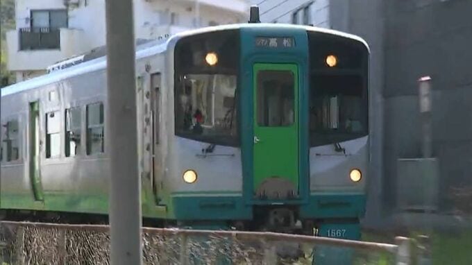 【速報】「運転士が線路内に人を発見、急ブレーキ」JR高徳線が少年（15）と接触 　栗林駅～木太町駅間の一部区間で運転ストップ　少年を救急搬送【香川】|TBS NEWS DIG