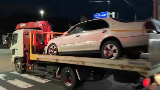 【速報・追記】「みちのく有料道路」西天間トンネル付近でトラックと乗用車が衝突する事故　上下線で全面通行止め　解除の目途たたず　けが人3人も全員意識あり　青森県|TBS NEWS DIG
