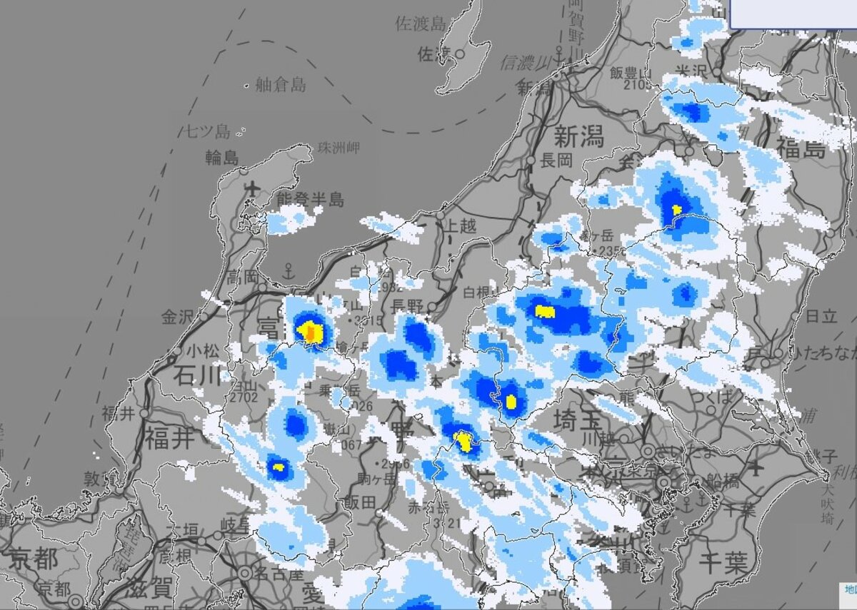 雨ページ 新潟や富山などで1時間40ミリの激しい雨予想 これまでの雨で地盤緩む所