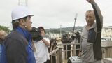 「胸元まで水がきて泳いだ」仮設住宅で浸水相次ぐ「ひどい！」 馳浩石川県知事が現地視察　|　石川県のニュース｜MRO北陸放送