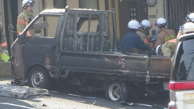 「駐車場のトラックの下から炎が出ている。建物に燃え移るかもしれない」 車が全焼 住宅の壁の一部が焼ける 広島・熊野町　|　RCC NEWS | 広島ニュース | RCC中国放送