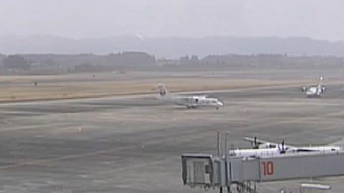 飛行中に操縦席の窓にひび　鹿児島発与論行きＪＡＣ機　引き返し乗客無事|TBS NEWS DIG