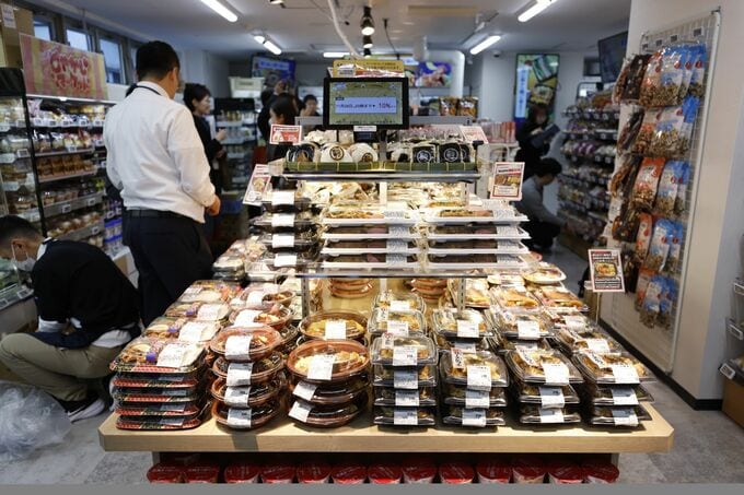 コンビニにまたも「天敵」、トライアルの小型スーパーが都内に進出