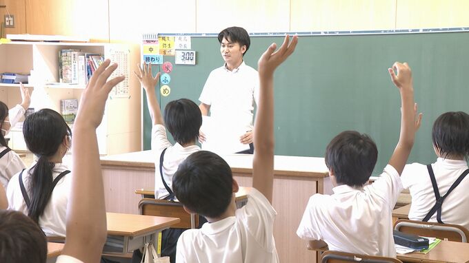 「カブトムシ取り」「韓国へ」「プールへ」思い出いっぱい　一足早く２学期始業式　山口県防府市|TBS NEWS DIG
