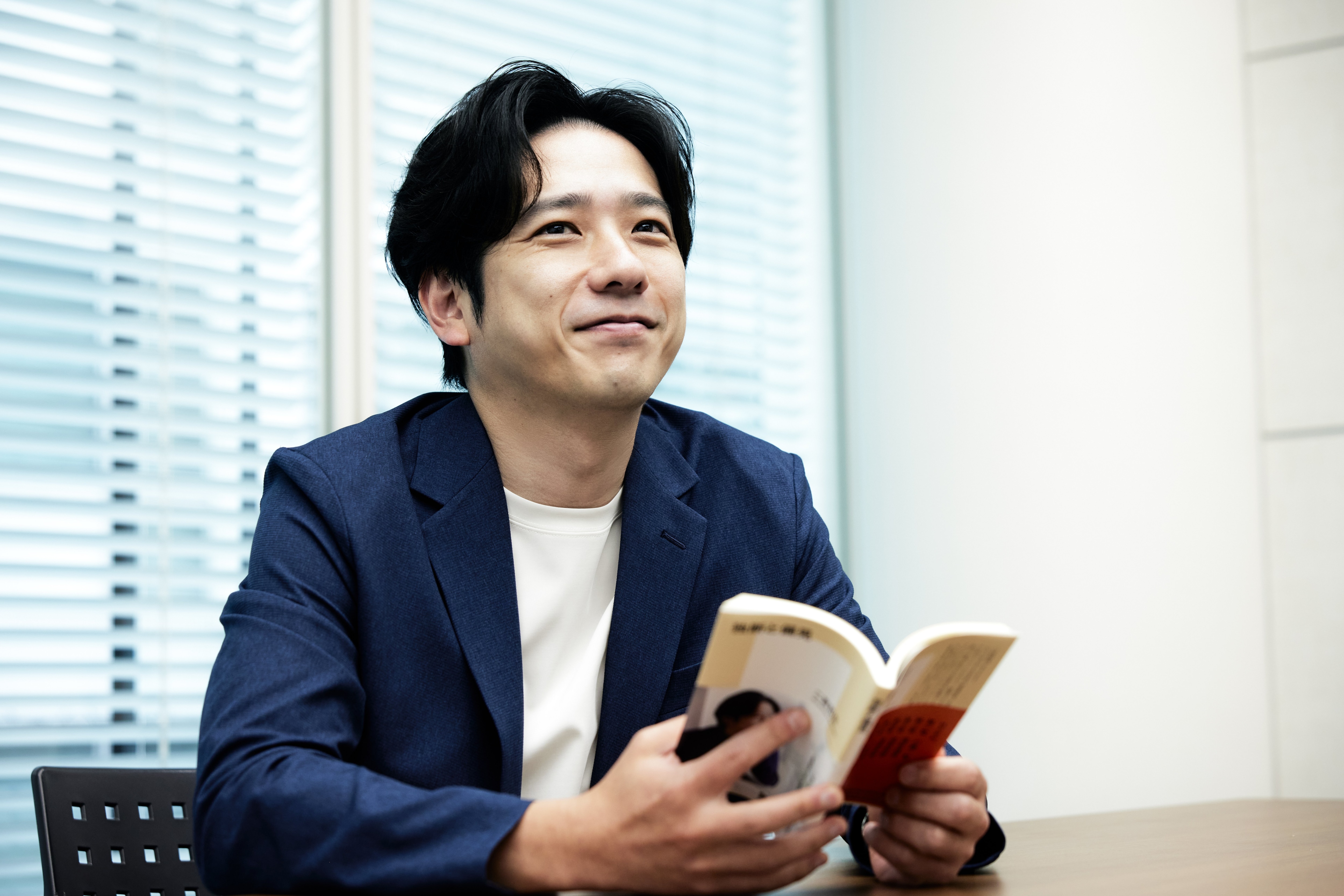 二宮和也 】 42歳の誕生日に新書『独断と偏見』発売 1番最初は「色の