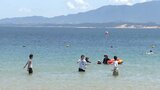 「いいお休みになりました」海の日、各地で夏のにぎわい　海水浴・流しそうめん　カピパラも冷泉浴　|　福岡のニュース｜RKB NEWS｜RKB毎日放送