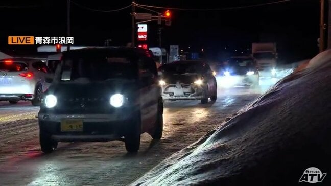【大雪速報】青森県“交通の大動脈”「国道7号」が大渋滞　取材のカメラマンは青森市浪岡で渋滞に巻き込まれ2時間で約500ｍしか進めず　記録的な大雪が影響　40年ぶりに1月の青森市では積雪140cm到達|TBS NEWS DIG
