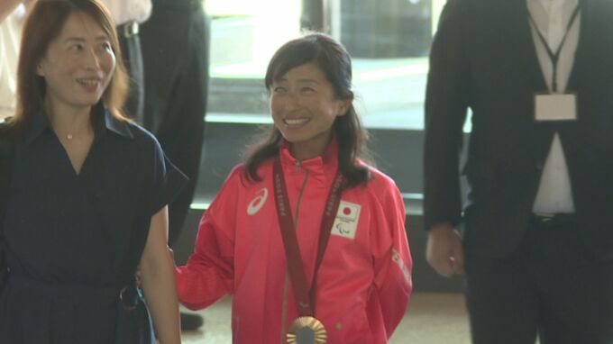 「みなさんの後押しがあって今の私がいる」パリパラリンピック、女子マラソン銅メダル獲得の道下美里選手が地元山口県知事に報告　|　山口のニュース・天気・防災｜tys NEWS｜ｔｙｓテレビ山口