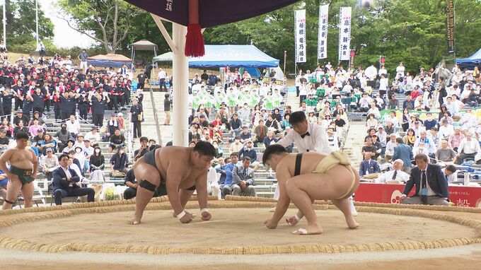 のぼり旗や声援が被災地選手の大きな力に　高校相撲金沢大会　|　石川県のニュース｜MRO北陸放送