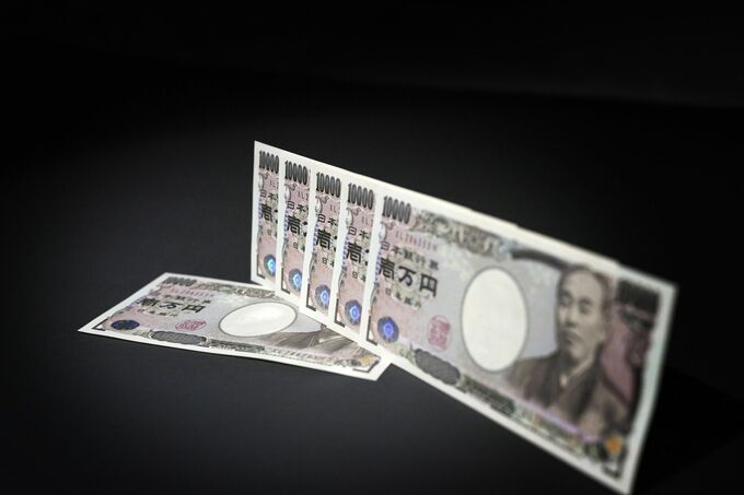 円は161円台半ば、株高でリスク選好の売り－米ＣＰＩ下振れは警戒