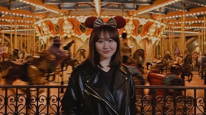 【 本田望結 】　クリスマスシーズンの東京ディズニーシーを満喫 　ミニーマウスのカチューシャ×レザージャケット姿を公開|TBS NEWS DIG