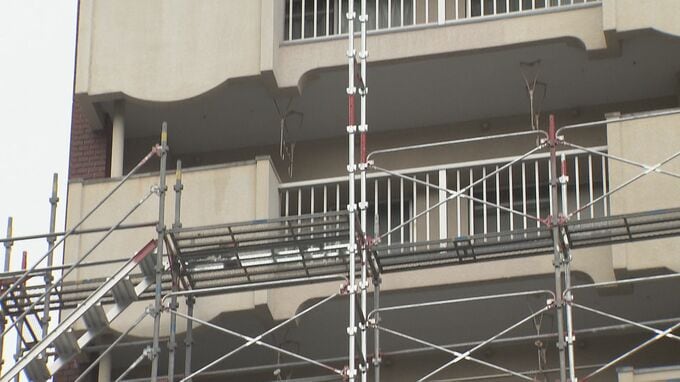 マンションで高さ19メートルの足場から転落　重体の21歳男性が死亡　大分　|　大分のニュース｜OBS NEWS｜大分放送
