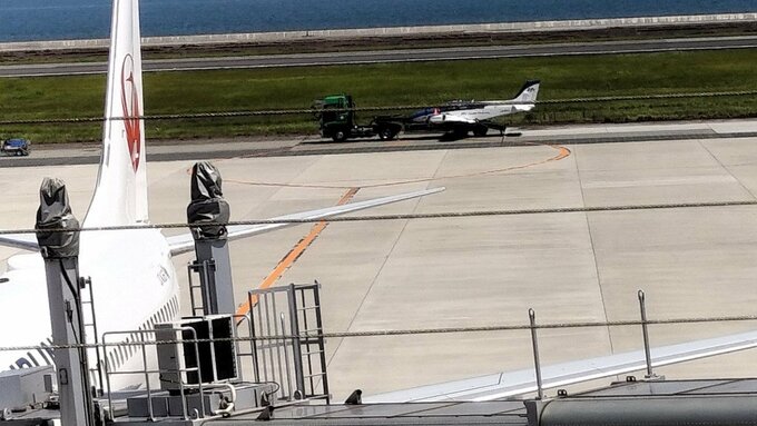 大分空港 午後1時31分に滑走路の運用再開 小型飛行機胴体着陸でおよそ3時間閉鎖　|　大分のニュース｜OBS NEWS｜大分放送