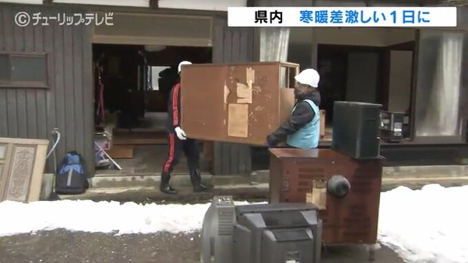 朝は氷点下の冷え込みも　災害ボランティアが倒壊した家屋の片づけ作業　富山　|　富山のニュース｜天気・防災｜チューリップテレビ