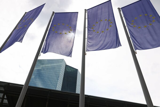 ECB議事要旨、政策金利2%はショックにも十分な対応余地残す