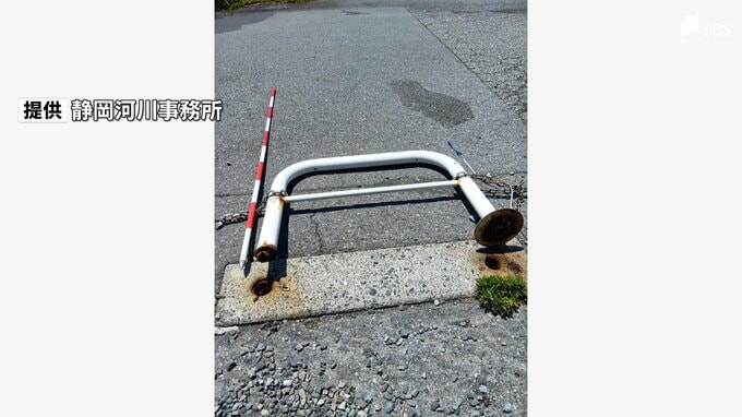 海岸の車止めが破損し2歳男児が骨折 根元が劣化し錆びていたのが原因か＝静岡・富士市|TBS NEWS DIG