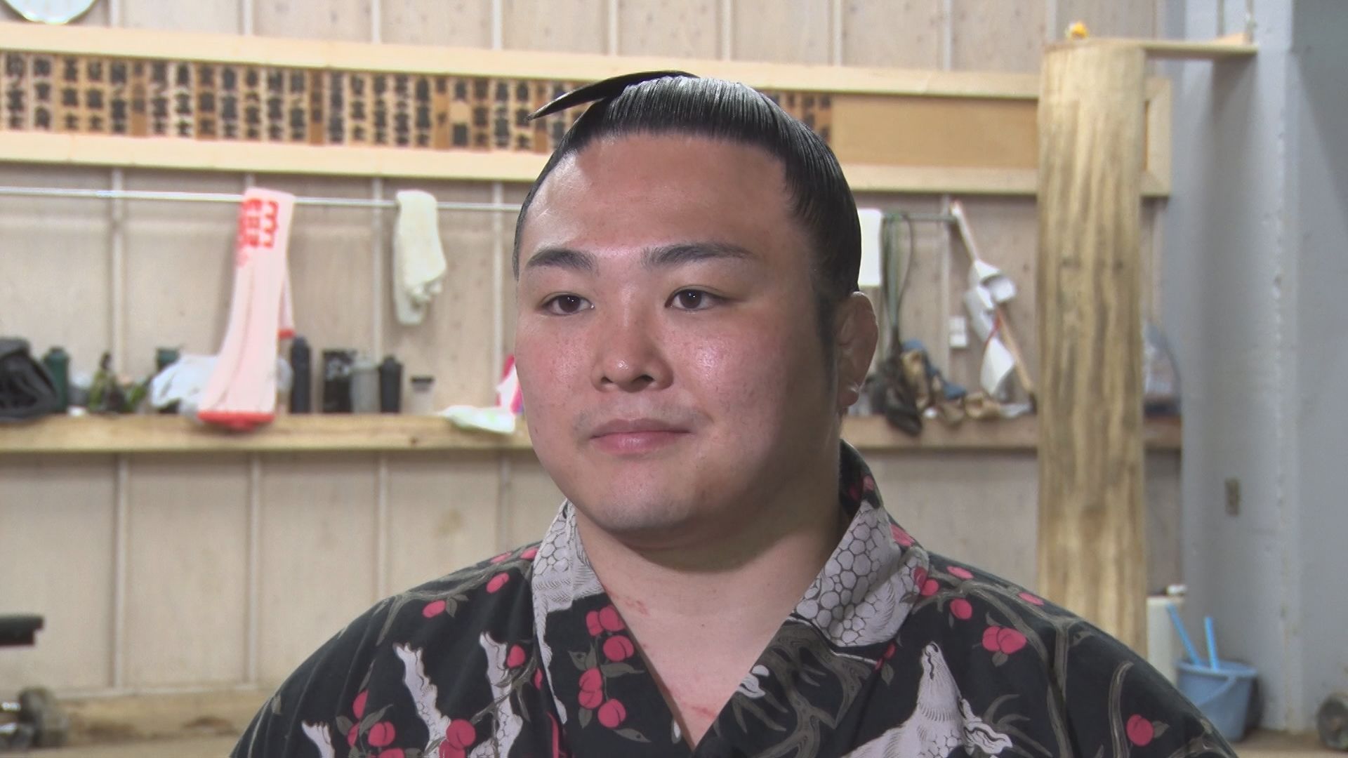 3年ぶり十両の炎鵬に土 初日からの連勝は5でストップ 大相撲夏場所6日