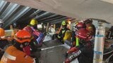 インドネシアの学校でモスク倒壊 犠牲者は計5人に…今も80人超が下敷きか 発生後72時間迫るなか懸命の救助活動|TBS NEWS DIG