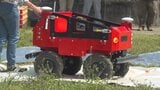 「ロボットと一緒に農家の収入を上げ、地方の活性化にも」 AI×月面探査機の技術 モモ畑で運搬ロボット実演 山梨・笛吹市 | 山梨のニュース | UTYテレビ山梨