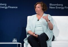 アップル、グローバル渉外業務と音楽部門の管理体制刷新－関係者| TBS CROSS DIG with Bloomberg