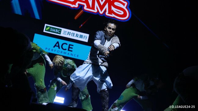 カドカワのエース・颯希（SATSUKI）が驚きの演技 ライバル・レジットは掃除パフォーマンスで首位守る【Dリーグ】|TBS NEWS DIG