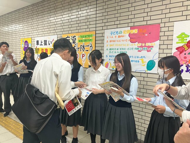 10月20日まで「全国地域安全運動」 北堺警察署と府立金岡高美術部がタッグ組み防犯イベント　大阪メトロ新金岡駅|TBS NEWS DIG