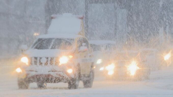 名古屋の8年ぶり“積雪10センチ” 岐阜でスリップ事故200件11人けが 愛知の高速道路でも42件 朝にかけても路面凍結に注意　|　名古屋・愛知・岐阜・三重のニュース【CBC news】 | CBC web