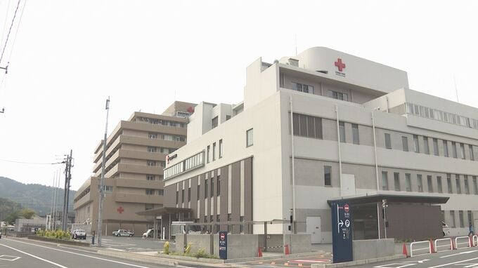 手術で誤った血管を切断･･･介助なしで外出できなくなる　男性(52)が3億円の損害賠償求め日本赤十字社を提訴、医師を刑事告訴の方針|TBS NEWS DIG