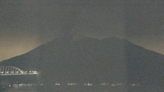 桜島が噴火　噴煙2100メートル　火山灰は鹿児島市谷山方向へ|TBS NEWS DIG