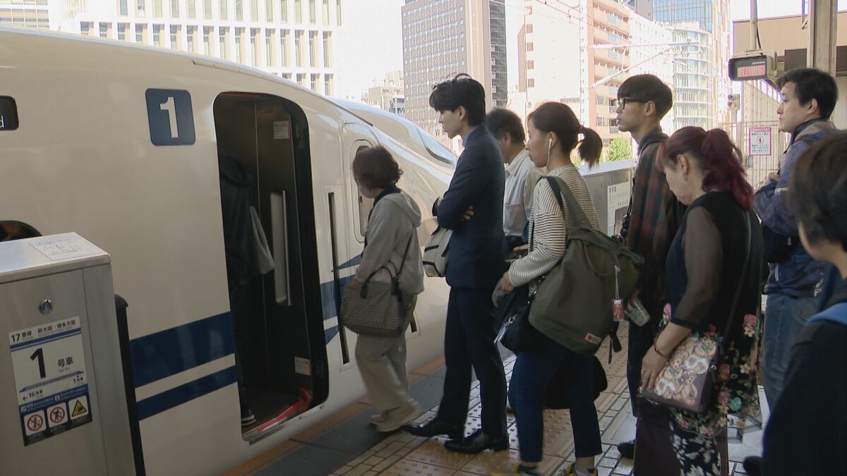 「故郷に」「旅行先に」GW 後半の５連休がスタート 新幹線下りピーク JR名古屋駅のホーム朝から賑わう