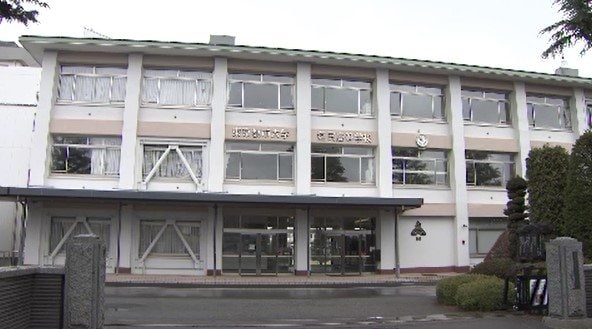 「部員に暴言を吐くなどの不適切な言動…」東京都市大塩尻高校の硬式野球部…部長兼務の男性顧問「指導の一環のつもりだった…」2月に学生寮で複数下級生の上半身を裸にしてベルトで複数回叩く問題も　|　SBC NEWS | 長野のニュース | SBC信越放送