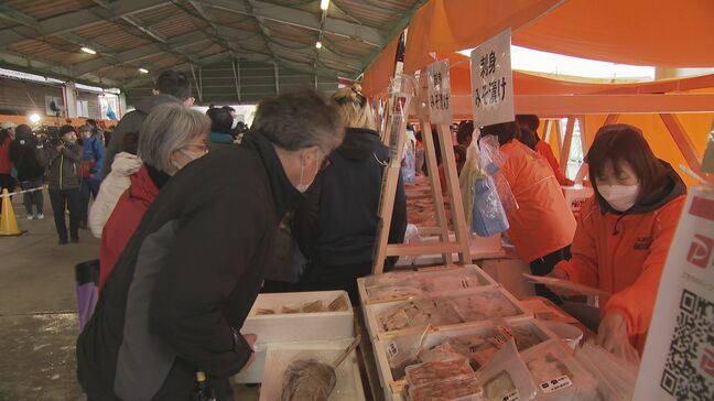 地震の困難乗り越え初売り 輪島朝市”出張”で開催|TBS NEWS DIG