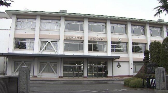 「部員に暴言を吐くなどの不適切な言動…」東京都市大塩尻高校の硬式野球部…部長兼務の男性顧問「指導の一環のつもりだった…」2月に学生寮で複数下級生の上半身を裸にしてベルトで複数回叩く問題も|TBS NEWS DIG