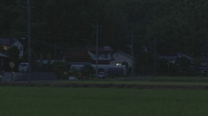 【続報】出雲市殺人未遂事件　被害男性宅の離れで40代長男が首を吊った状態で死亡…警察が関連を捜査　島根・出雲市|TBS NEWS DIG