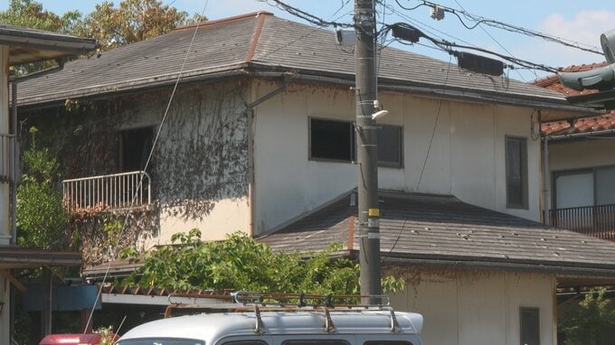 「破裂する音、3回ぐらい」住宅から出火　消防車12台出動、1時間後に消し止められる　75歳女性を救急搬送も命に別状なし　富山・高岡市　|　富山のニュース｜天気・防災｜チューリップテレビ