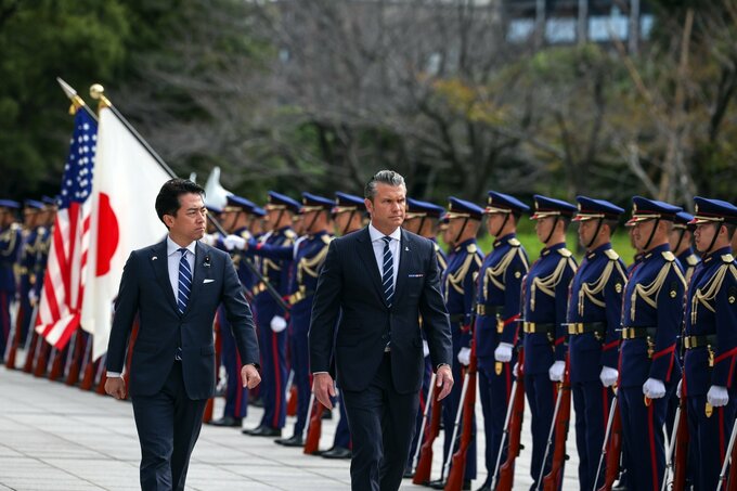 中国の軍事動向が最大の関心、自衛隊増強支持は過去最多－政府調査
