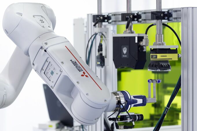 三菱電機とソニーG半導体子会社が合弁設立へ、製造設備の自動化支援