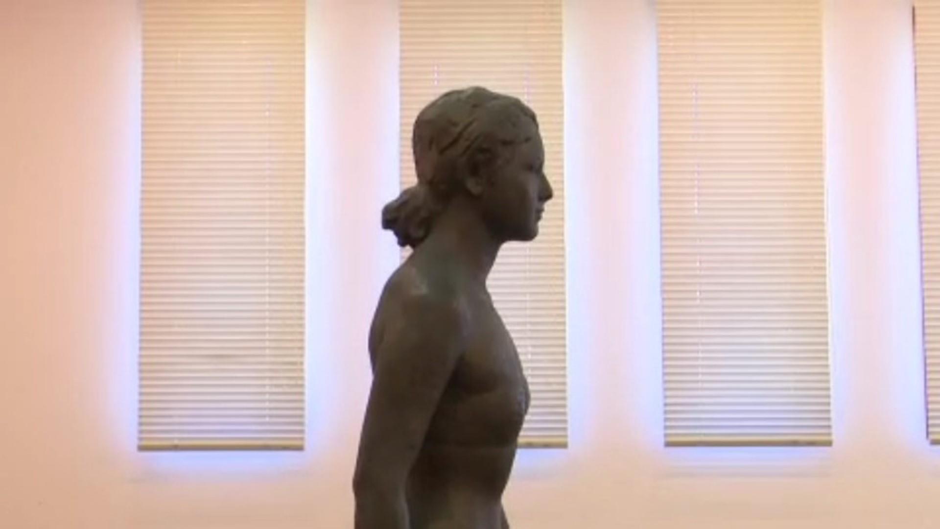 彫刻家・伊藤五百亀氏作のブロンズ像を市に寄贈 愛媛・西条市 | 愛媛の