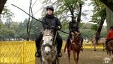 「馬の足を引っ張りたくない」アメリカから出場する選手も 『流鏑馬』の世界選手権を前に練習会 選手が馬と共に最終調整 人馬一体となり矢を放つ 青森県十和田市 | 青森のニュース│ATV NEWS│青森テレビ