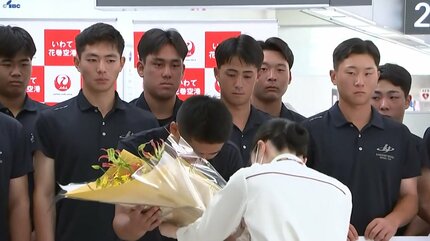 夏の高校野球岩手大会を制した花巻東高校野球部が甲子園に向けて岩手を