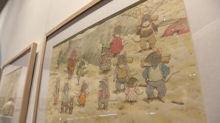 絵本作家の作品です。 14ひきのシリーズ」絵本作家・いわむらかずおさんの原画125点 竹
