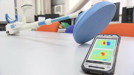 内蔵レーダーで地雷を可視化」東北大・佐藤源之教授“最新の地雷探知機