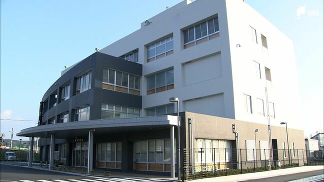 「性的な虐待をされた」家族関係にある10代に満たない女児にわいせつな行為をした疑いで30歳の男を逮捕＝静岡県警裾野署|TBS NEWS DIG
