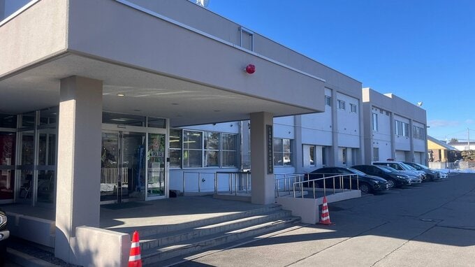 ベトナム国籍の男女3人が集団暴行か 同僚女性(32)を棒で殴り、右腕骨折などの重傷負わせた疑い 事件から4か月後に足利市で逮捕|TBS NEWS DIG