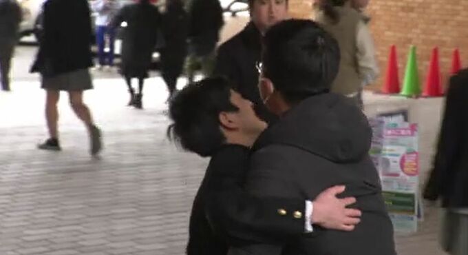 「うおー!」「よっしゃあー!」 喜びも爆発で“サクラサク” 石川県内全日制公立高校の合格発表|TBS NEWS DIG