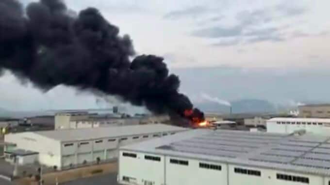 【速報】「爆発音がした」北九州市若松区の工業団地で火事　|　福岡のニュース｜RKB NEWS｜RKB毎日放送