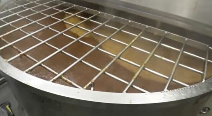 金沢カレーの「チャンピオンカレー」 全商品を石川県内の工場で生産へ 1日あたり3000食のレトルト商品を殺菌処理|TBS NEWS DIG