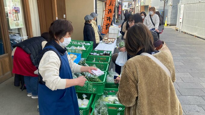 去年の火災後初　大分県臼杵市の中央通り商店街で幟市　買い物客でにぎわう|TBS NEWS DIG